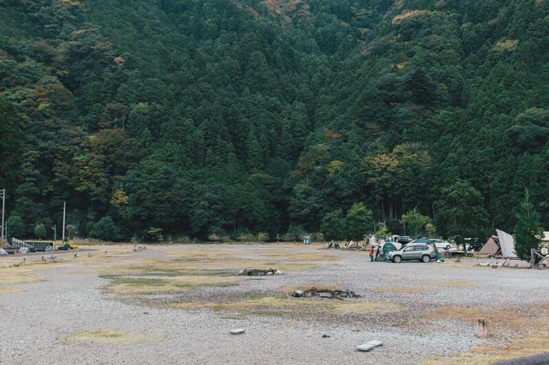 白川渡オートキャンプ場砂利