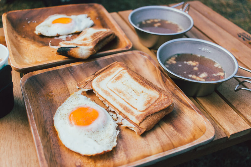 キャンプ場での朝ご飯